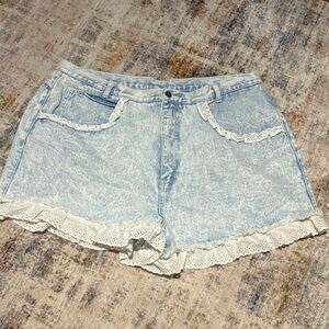 Light Blue Denim Lace Trim Plus Size Women Shorts